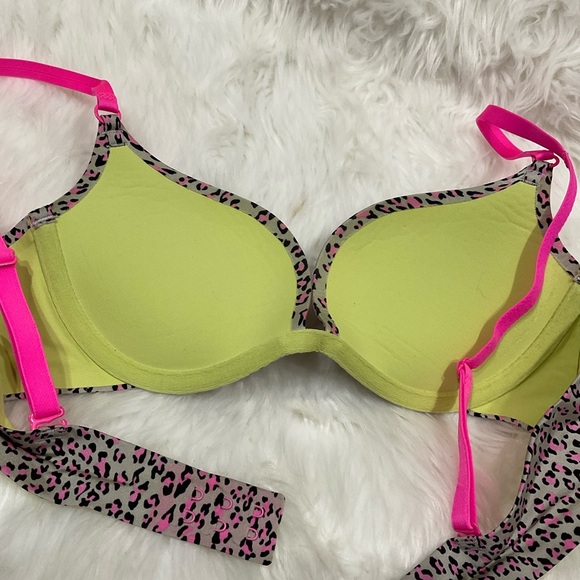 Sexy Little Things by Victorias Secret Rare Leopard Print Bra with Pink Straps - Picture 6 of 6